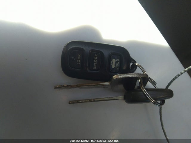 2005 TOYOTA CAMRY SE VIN: 4T1BA30K15U063239