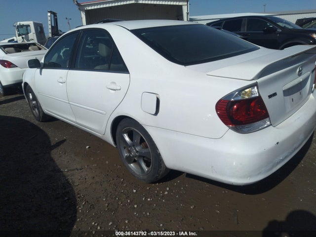 2005 TOYOTA CAMRY SE VIN: 4T1BA30K15U063239