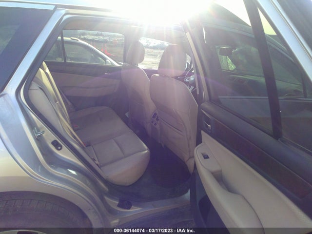 Subaru Outback 2.5i Limited 2016 4S4BSANC1G3250346 Image 9
