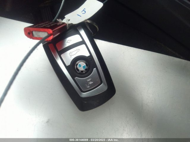 WBA8A9C50JAH14976 BMW 3 Series 320i