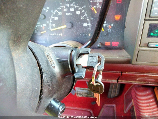 1994 CHEVROLET GMT-400 C1500 VIN: 2GCEC19ZXR1283688