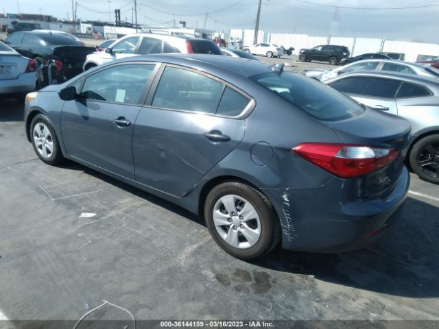 KNAFK4A68G5563497 KIA FORTE LX