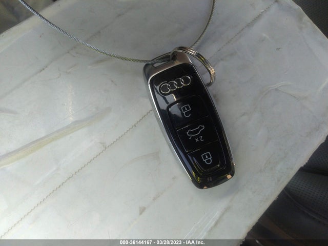 2021 Audi A8, VIN: WAU8EAF82MN011207