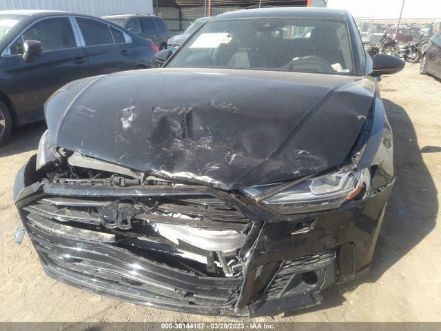 2021 Audi A8, VIN: WAU8EAF82MN011207