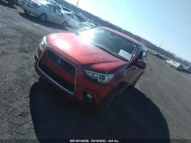 JA4AR4AU2BZ016728 Mitsubishi Outlander Sport Se