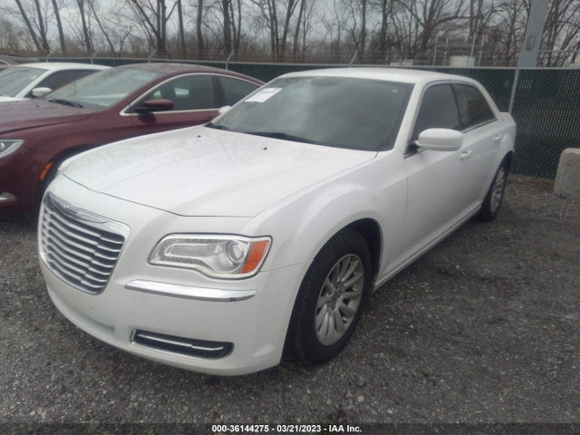 2C3CCAAG5EH326857 Chrysler 300