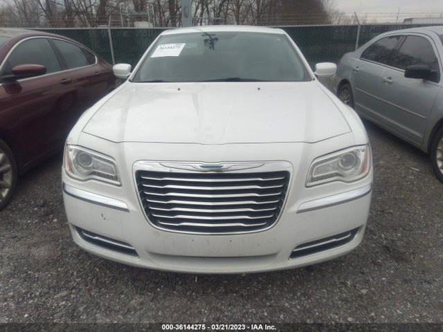 2C3CCAAG5EH326857 Chrysler 300