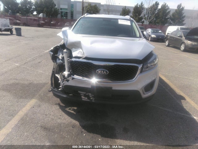 KIA SORENTO LX 2018 5XYPG4A34JG430538 Image 7