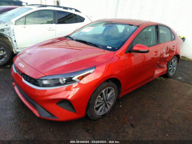 3KPF24AD6NE471713 KIA Forte Lxs