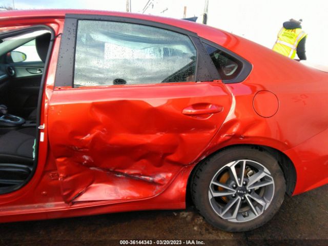 3KPF24AD6NE471713 KIA Forte Lxs