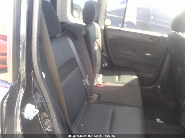 2006 SCION XB VIN: JTLKT324364073581