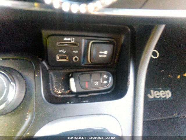 1C4PJMCB9FW605737 Jeep Cherokee Latitude