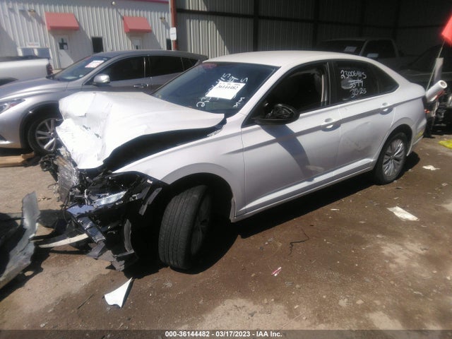 3VWN57BU7KM095220 Volkswagen JETTA S