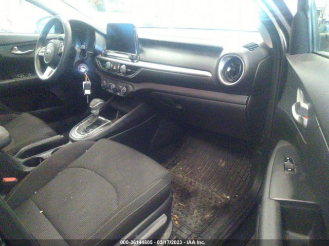 3KPF24AD1LE158629 KIA FORTE FE