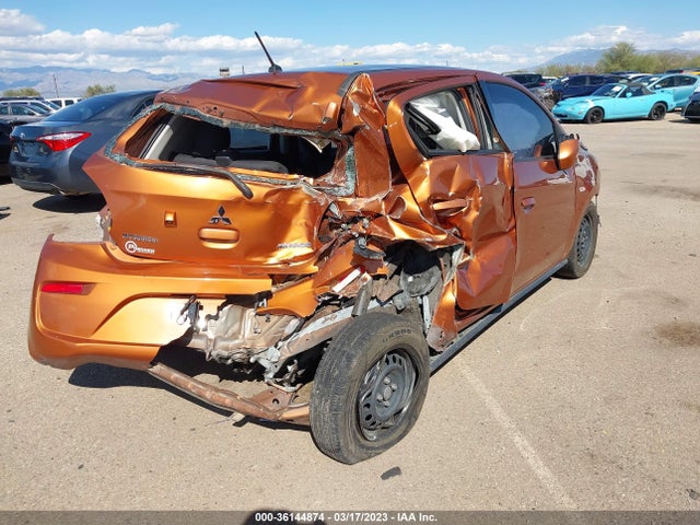 ML32A3HJ0JH014863 Mitsubishi MIRAGE ES