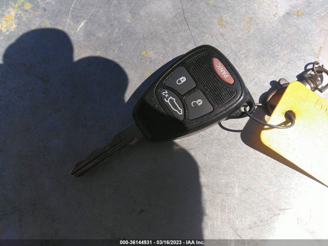 Chrysler 200 Touring 2012 1C3CCBBG7CN131416 Image 3