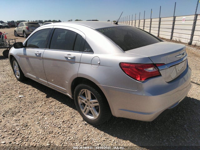 Chrysler 200 Touring 2012 1C3CCBBG7CN131416 Image 4