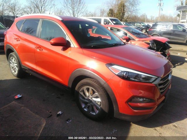 2016 KM8J33A49GU176252 main image