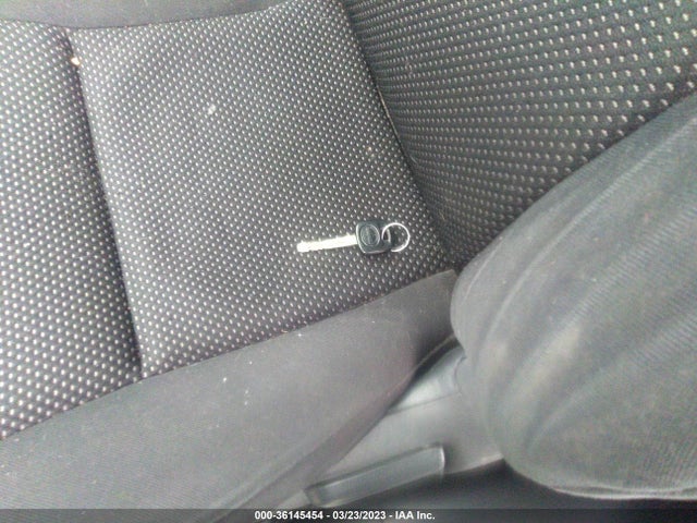 2005 SCION XB VIN: JTLKT324154006461