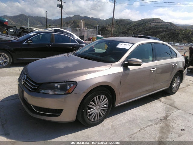 Volkswagen Passat 1.8t S 2015 1VWAT7A35FC011853 Image 2