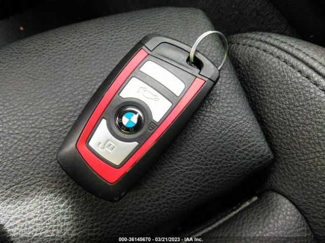WBA8E1C57JA178031 BMW 3 Series 330e Iperformance