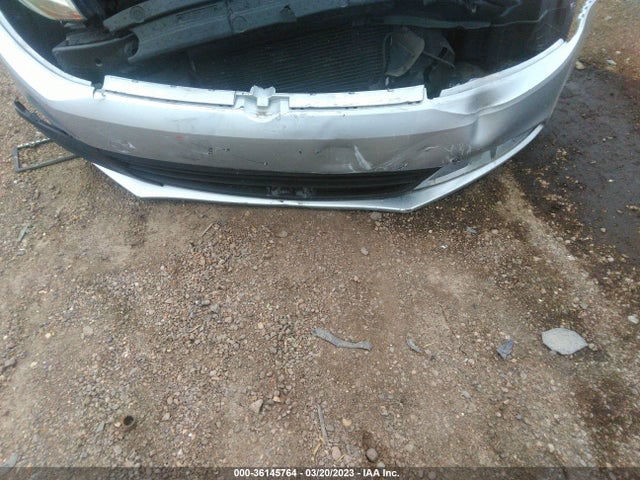 3VW1K7AJ5EM402872 Volkswagen Jetta Sedan S