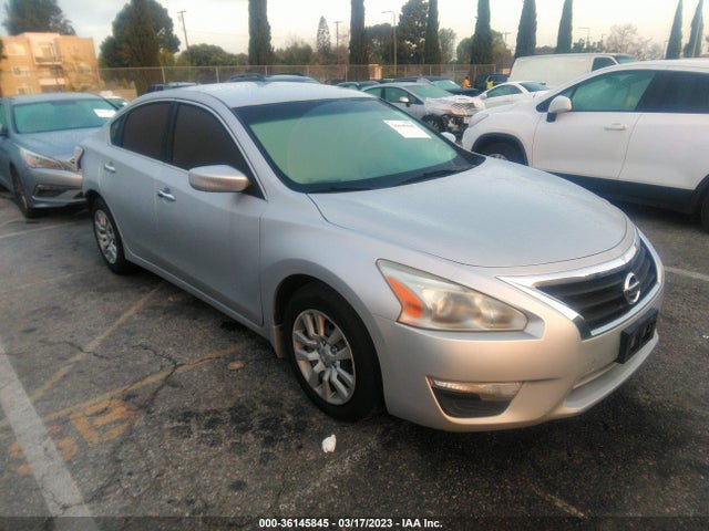 Nissan Altima 2.5 S 2015 1N4AL3AP2FC172374 Image 1