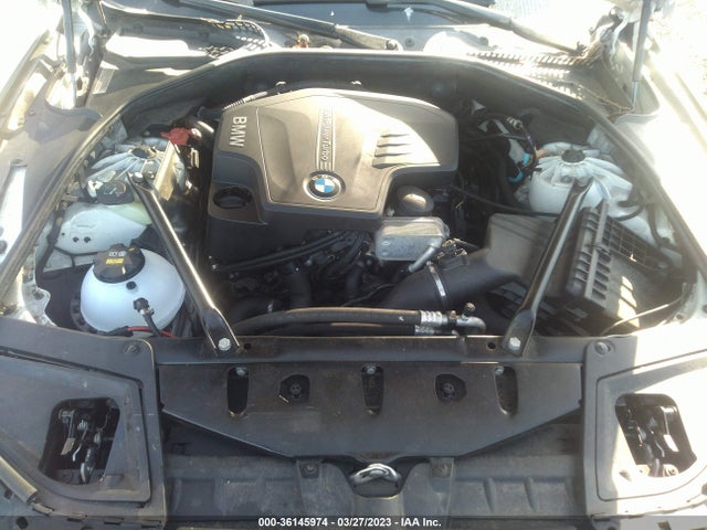 BMW 5 Series 528i Xdrive 2015 WBA5A7C57FD628350 Image 10