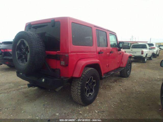 1C4HJWEG7CL153616 Jeep Wrangler Unlimited Sahara