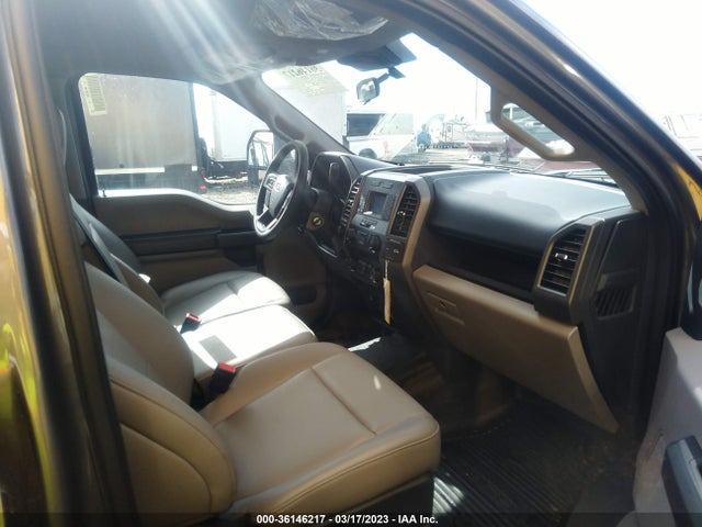 2022 Ford F-350, VIN: 1FD8W3HTXNEF89887