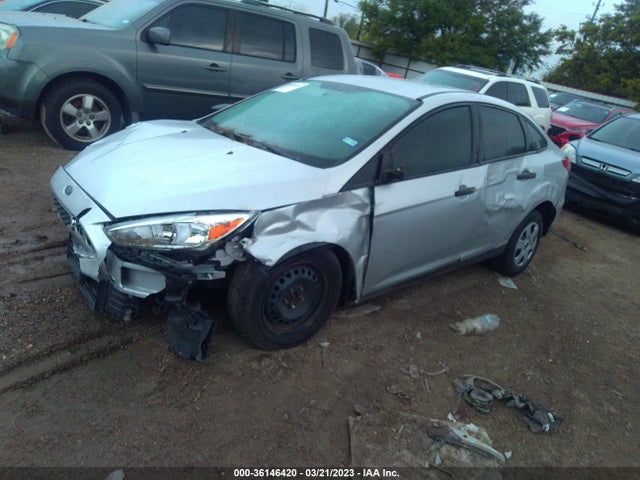 Ford FOCUS S 2018 1FADP3E27JL311990 Image 2