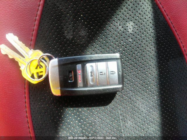 19UDE2F86LA007384 Acura Ilx Pkg