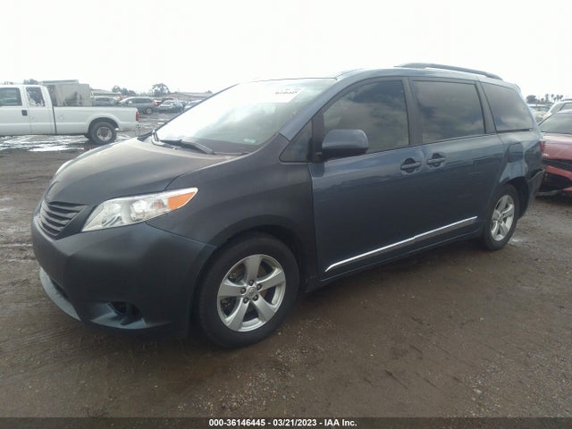 Toyota SIENNA LE 2016 5TDKK3DC4GS743048 Image 2