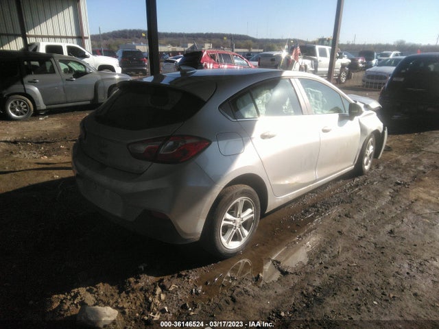 Chevrolet CRUZE LT 2018 3G1BE6SM8JS626234 Image 4