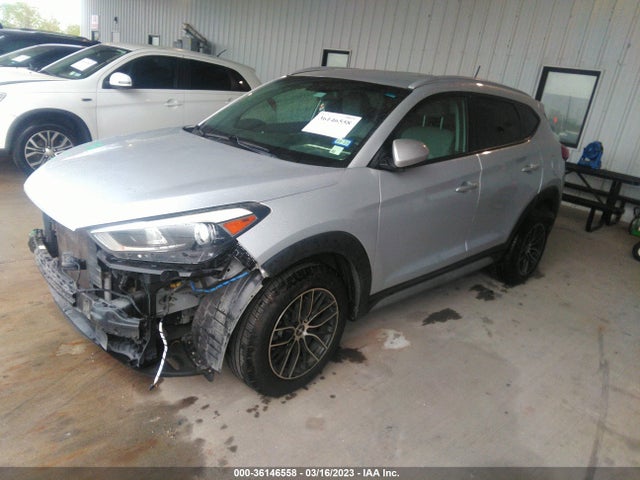 Hyundai TUCSON SE 2017 KM8J33A40HU592773 Image 2