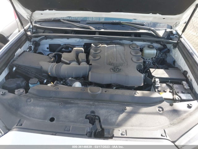 Toyota 4RUNNER SR5 2018 JTEBU5JR0J5508458 Image 11