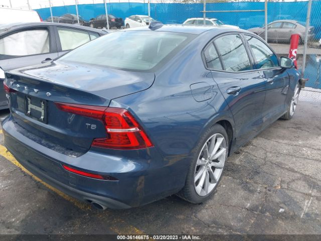 7JR102FK9KG011082 Volvo S60 Momentum
