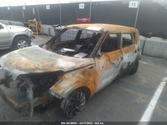 KNDJN2A2XJ7537470 KIA Soul Base