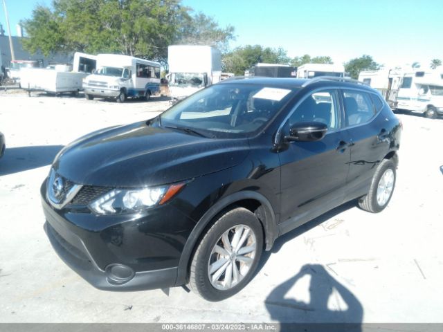 JN1BJ1CP1JW100758 Nissan Rogue Sport Sv