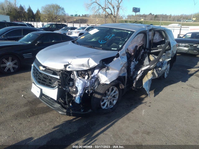 Chevrolet EQUINOX LT 2018 2GNAXSEV3J6189033 Image 2