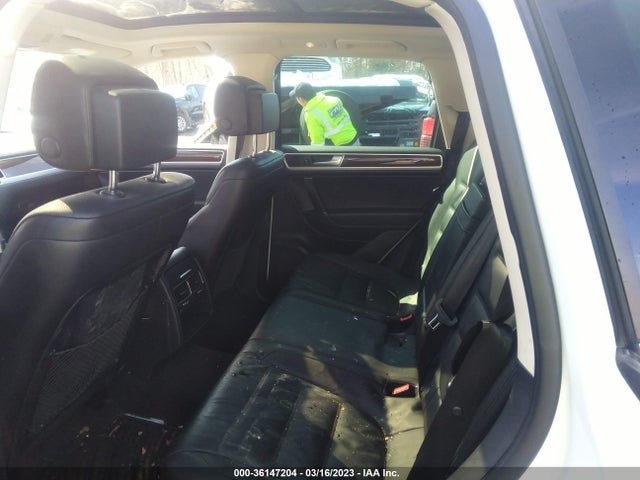 2016 Volkswagen Touareg, VIN: WVGEF9BP4GD010600