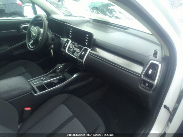 5XYRGDLC9NG106805 KIA SORENTO LX