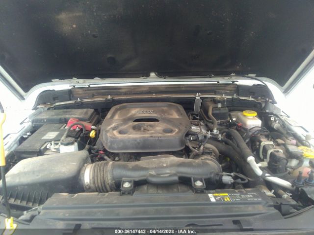 1C4HJXEN5LW267892 Jeep Wrangler Unlimited Sahara