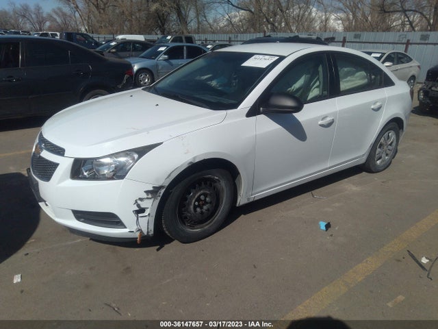 Chevrolet CRUZE LS 2014 1G1PA5SG6E7483309 Image 2