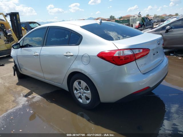 KNAFK4A68F5400573 KIA FORTE LX