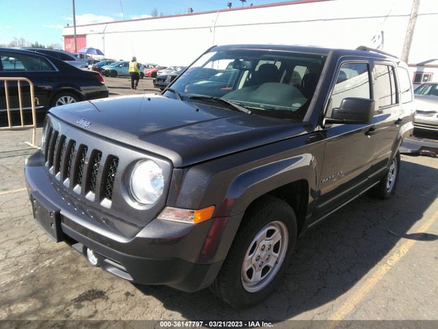 1C4NJPBB4GD802824 Jeep Patriot Sport
