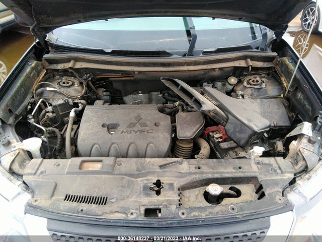 JA4AD2A34KZ007135 Mitsubishi Outlander Es