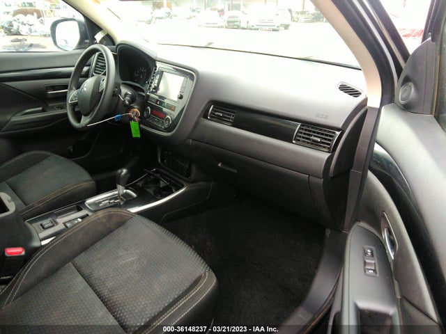 JA4AD2A34KZ007135 Mitsubishi Outlander Es