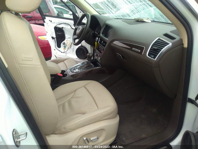 WA1LFAFP8EA121778 Audi Q5 Premium Plus