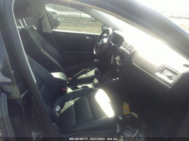 2014 VOLKSWAGEN JETTA SEDAN SE VIN: 3VWB07AJ7EM359839